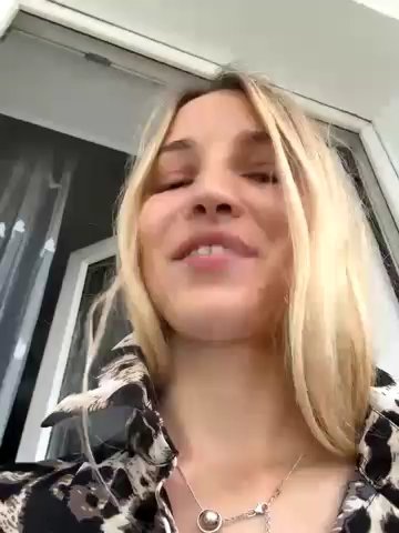 Adelina0001 live cam screenshot malefemale from Russia on Tip.show – Interactive Live Cam Shows — screenshot #1