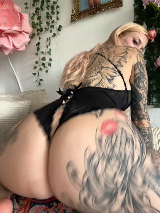 Stella-Kink live cam screenshot malefemale from Germany on Tip.show – Interactive Live Cam Shows — screenshot #1