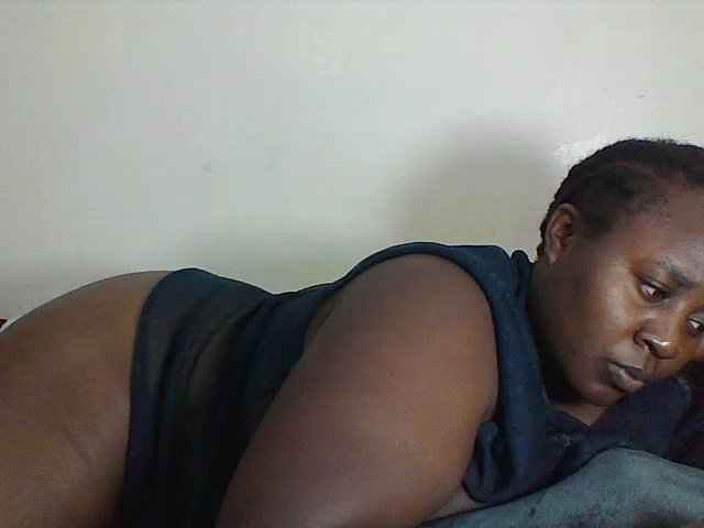 CuteAurel live cam screenshot female from Kenya on Tip.show – Interactive Live Cam Shows — screenshot #4