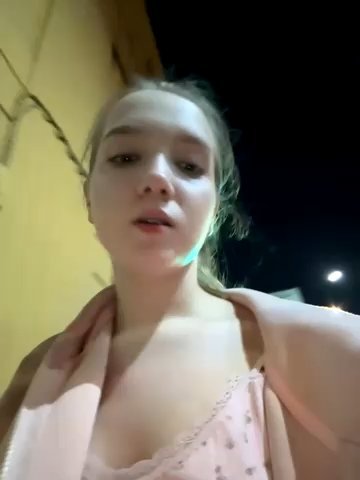 bambi_lu live cam screenshot malefemale on Tip.show – Interactive Live Cam Shows — screenshot #3