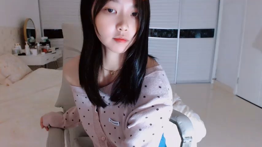 Miu1_girl live cam screenshot female on Tip.show – Interactive Live Cam Shows — screenshot #2