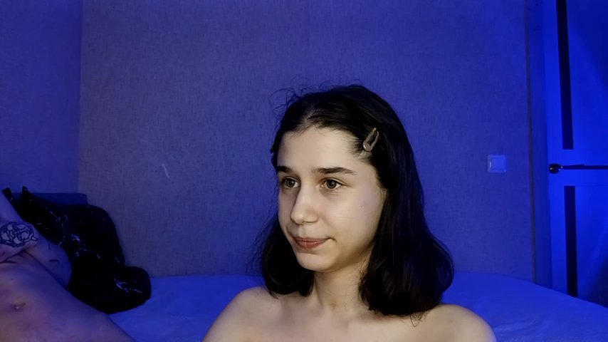 baby_lesi live cam screenshot malefemale on Tip.show – Interactive Live Cam Shows — screenshot #2