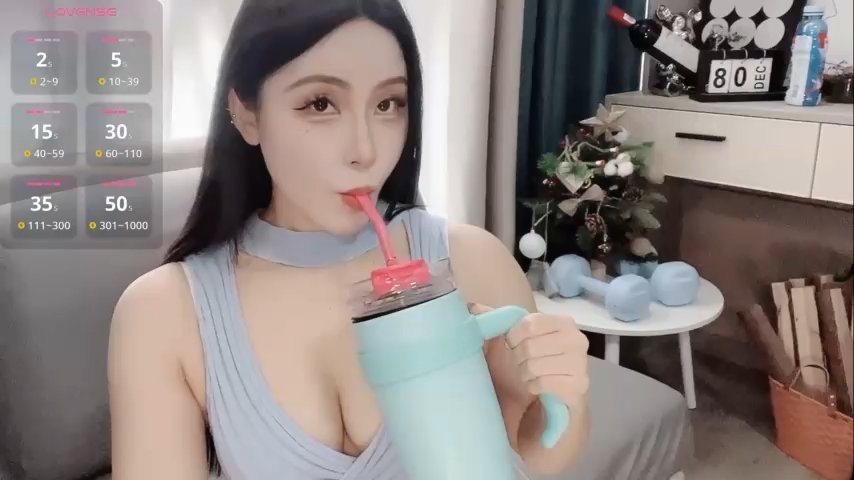 Caicai-a live cam screenshot female on Tip.show – Interactive Live Cam Shows — screenshot #1
