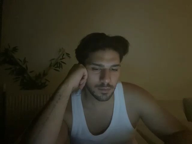 Maxhinelle live cam screenshot male from Turkey on Tip.show – Interactive Live Cam Shows — screenshot #2