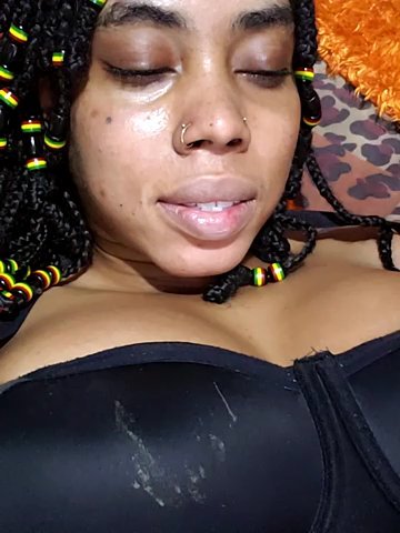 HONEYSWEETS_LIVE live cam screenshot female from Jamaica on Tip.show – Interactive Live Cam Shows — screenshot #1