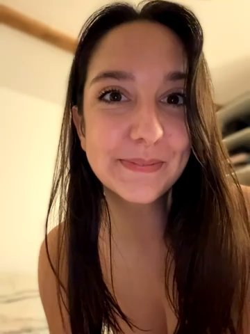 RealJuliette live cam screenshot female on Tip.show – Interactive Live Cam Shows — screenshot #3