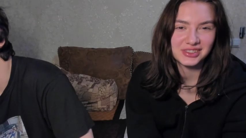 muuur_fam live cam screenshot malefemale on Tip.show – Interactive Live Cam Shows — screenshot #2