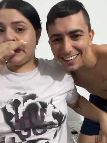 pareja_curiosa19 live cam screenshot malefemale from Colombia on Tip.show – Interactive Live Cam Shows — screenshot #1