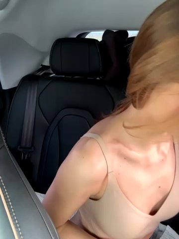 -AngelAri- — live cam screenshot • Tip.show – Interactive Live Cam Shows — #3 -AngelAri- live cam screenshot female on Tip.show – Interactive Live Cam Shows — screenshot #3