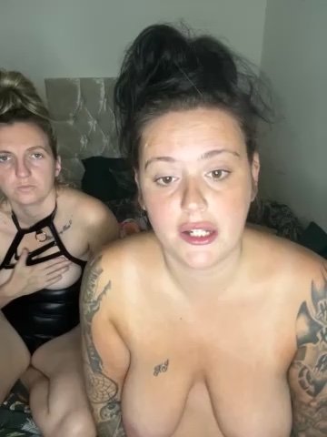 Charsworld live cam screenshot females from United Kingdom on Tip.show – Interactive Live Cam Shows — screenshot #2