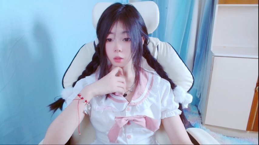 xiyao1314 live cam screenshot female on Tip.show – Interactive Live Cam Shows — screenshot #1