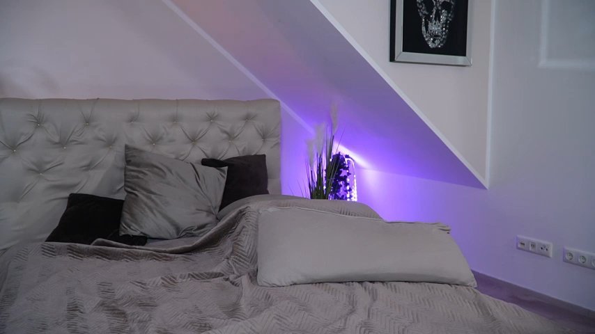 hotmilfbitch live cam screenshot malefemale from Germany on Tip.show – Interactive Live Cam Shows — screenshot #2