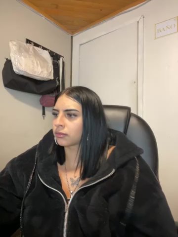 Hilary_pinkk live cam screenshot females from Colombia on Tip.show – Interactive Live Cam Shows — screenshot #2