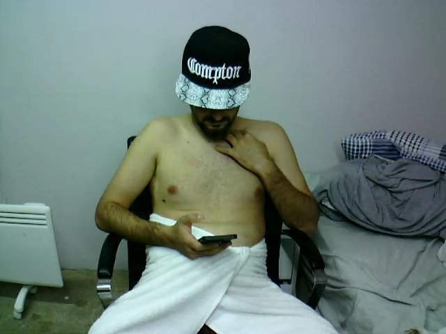 krerem live cam screenshot male from Turkey on Tip.show – Interactive Live Cam Shows — screenshot #2