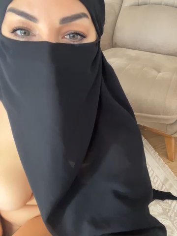 Amberonee31 live cam screenshot malefemale from Germany on Tip.show – Interactive Live Cam Shows — screenshot #3