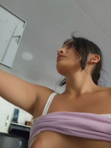 Rumy_2005 live cam screenshot female from Colombia on Tip.show – Interactive Live Cam Shows — screenshot #3