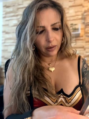 _Abril-Office1 live cam screenshot malefemale from Colombia on Tip.show – Interactive Live Cam Shows — screenshot #5