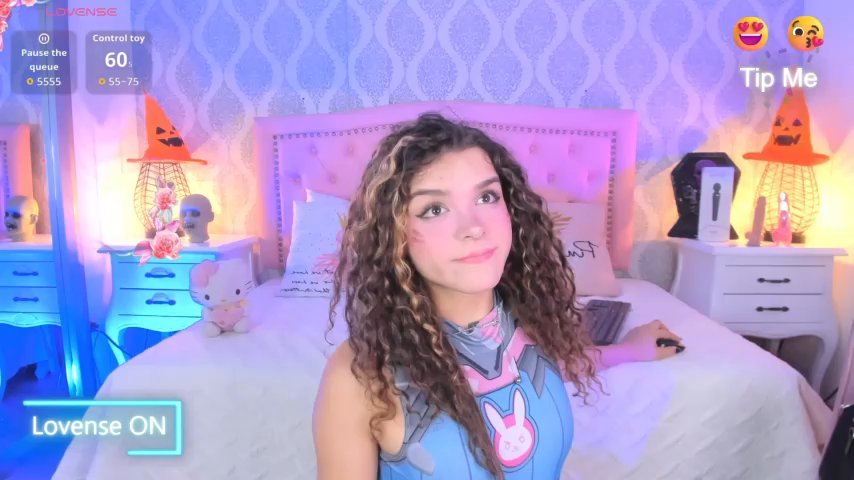 kendallspears_1 live cam screenshot tranny from Colombia on Tip.show – Interactive Live Cam Shows — screenshot #1