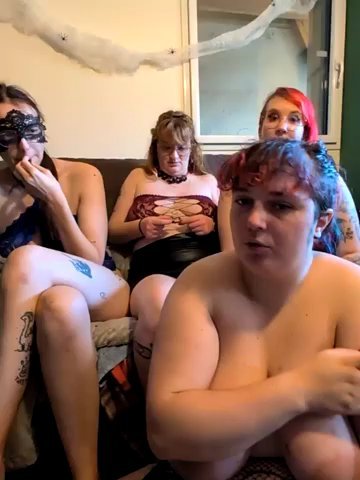 LadyRochester live cam screenshot femaletranny from France on Tip.show – Interactive Live Cam Shows — screenshot #2