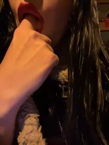 youngsexywoman live cam screenshot female from Turkey on Tip.show – Interactive Live Cam Shows — screenshot #3