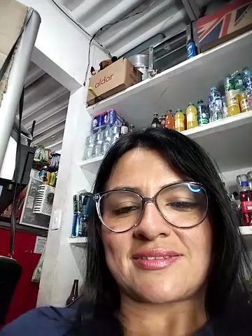 Linda_Lars live cam screenshot malefemale from Colombia on Tip.show – Interactive Live Cam Shows — screenshot #2