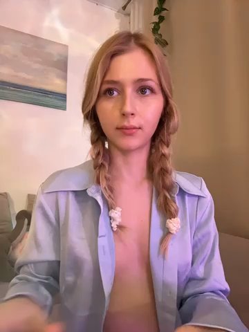 LunaRase live cam screenshot female on Tip.show – Interactive Live Cam Shows — screenshot #1