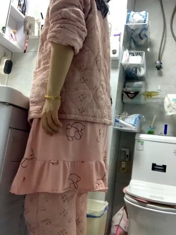 cgooh-611 live cam screenshot female from China on Tip.show – Interactive Live Cam Shows — screenshot #4