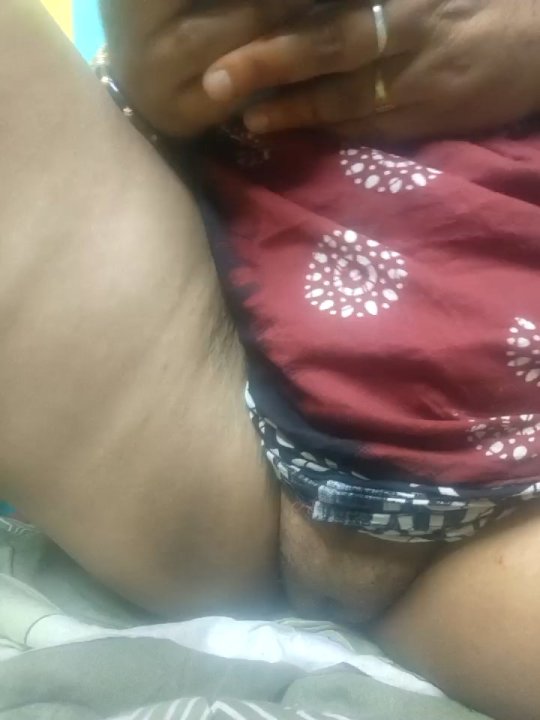 desi_boudi87 live cam screenshot female on Tip.show – Interactive Live Cam Shows — screenshot #1