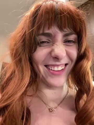 MariiD live cam screenshot females on Tip.show – Interactive Live Cam Shows — screenshot #2