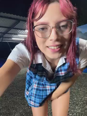 l0lita_sweet live cam screenshot malefemale on Tip.show – Interactive Live Cam Shows — screenshot #1