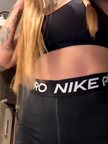 Elenascrib live cam screenshot malefemale from Germany on Tip.show – Interactive Live Cam Shows — screenshot #1