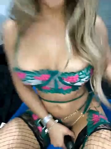 Alyssa_76 live cam screenshot malefemale on Tip.show – Interactive Live Cam Shows — screenshot #2