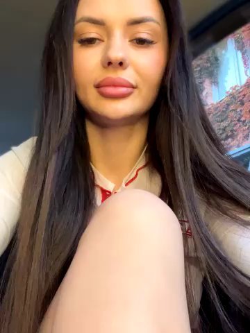 PrincessaHill_ live cam screenshot malefemale from Ukraine on Tip.show – Interactive Live Cam Shows — screenshot #1