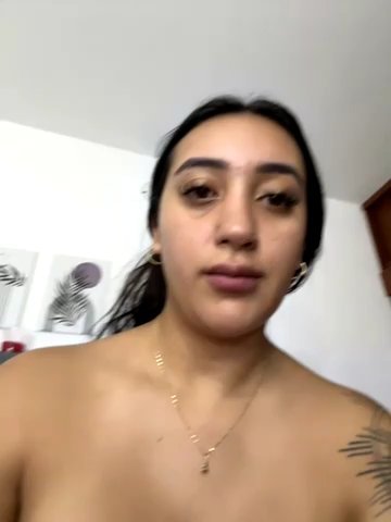 Hannahoff live cam screenshot malefemale from Colombia on Tip.show – Interactive Live Cam Shows — screenshot #2