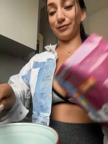 Ninabigtitied live cam screenshot malefemale on Tip.show – Interactive Live Cam Shows — screenshot #1