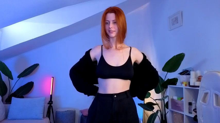 doll_lesli live cam screenshot females on Tip.show – Interactive Live Cam Shows — screenshot #1