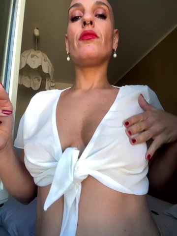 emprexkala live cam screenshot malefemale from Italy on Tip.show – Interactive Live Cam Shows — screenshot #1