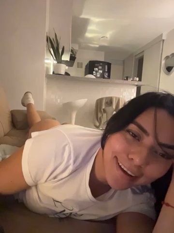 PetitLumiere live cam screenshot malefemale from Colombia on Tip.show – Interactive Live Cam Shows — screenshot #1