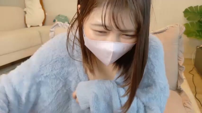 SUZU_ live cam screenshot female from Japan on Tip.show – Interactive Live Cam Shows — screenshot #1