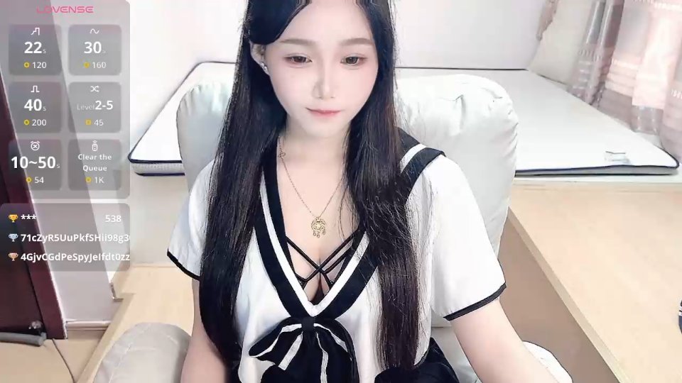_yueyue live cam screenshot female on Tip.show – Interactive Live Cam Shows — screenshot #1