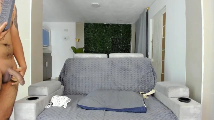 DulceRomance live cam screenshot malefemale from Colombia on Tip.show – Interactive Live Cam Shows — screenshot #2