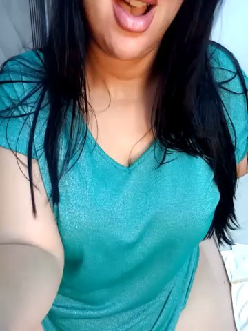 Queen_sousou live cam screenshot female on Tip.show – Interactive Live Cam Shows — screenshot #1