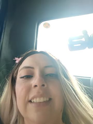 madelaine- live cam screenshot malefemale from Colombia on Tip.show – Interactive Live Cam Shows — screenshot #1