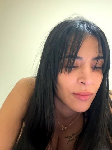 Naughty_Arab_girl live cam screenshot female on Tip.show – Interactive Live Cam Shows — screenshot #4