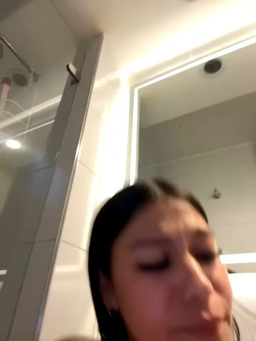 Alyshanon18 live cam screenshot female on Tip.show – Interactive Live Cam Shows — screenshot #1