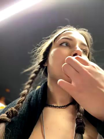 VelvetVixenI live cam screenshot female on Tip.show – Interactive Live Cam Shows — screenshot #3