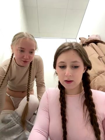 bambi_lu live cam screenshot malefemale on Tip.show – Interactive Live Cam Shows — screenshot #2