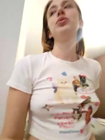 yourfavcouple_ live cam screenshot malefemale on Tip.show – Interactive Live Cam Shows — screenshot #4