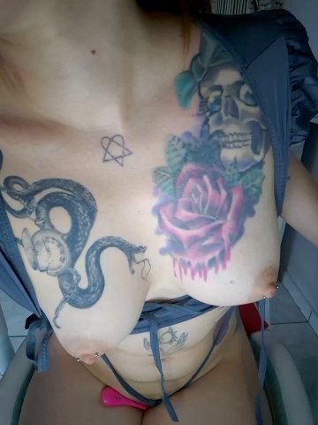 Ahrya_ live cam screenshot malefemale from Brazil on Tip.show – Interactive Live Cam Shows — screenshot #1