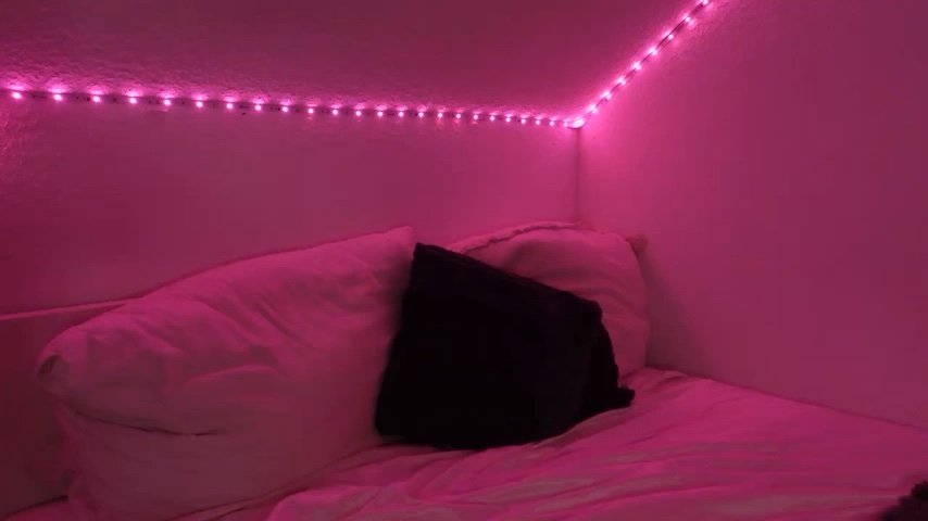 AdelinaAlia live cam screenshot malefemale from Germany on Tip.show – Interactive Live Cam Shows — screenshot #1